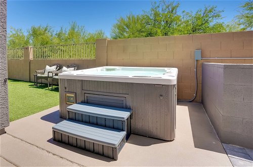 Foto 31 - Spacious Goodyear Home w/ Hot Tub & Pool