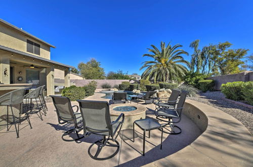 Foto 2 - Tranquil Oasis w/ Fire Pit & Bar ~1 Mi to Santan