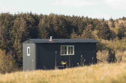 Foto 39 - Dog Friendly Shepherd's Hut, Perfect for Couples