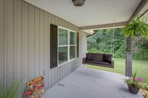 Photo 21 - Serene Bryant Retreat w/ Private Hot Tub