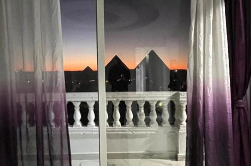 Photo 6 - Heaven Pyramids View Apartment