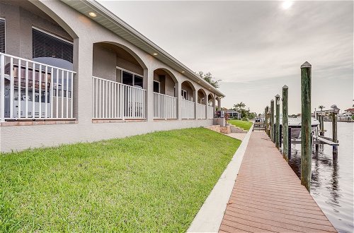 Foto 6 - Stunning Cape Coral Home: Private Pool & Boat Dock