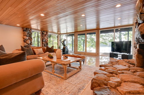 Photo 25 - Immaculate, High-end Howell Villa on Pardee Lake