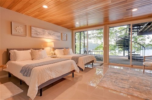 Foto 9 - Immaculate, High-end Howell Villa on Pardee Lake