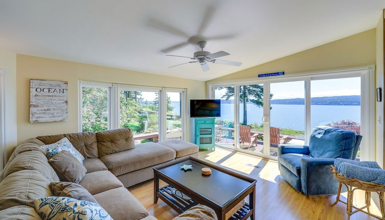 Photo 1 - Cozy Langley Retreat: Water Views & Beach Access