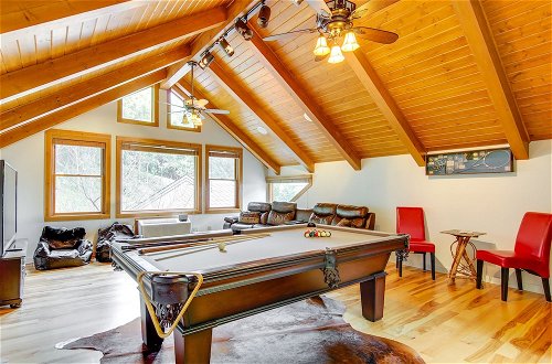 Foto 13 - Blue Ridge Mountain Home w/ Deck & Game Room