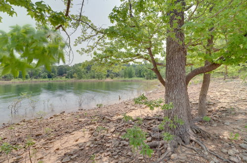 Photo 11 - Arkansas Vacation Rental on Greers Ferry Lake