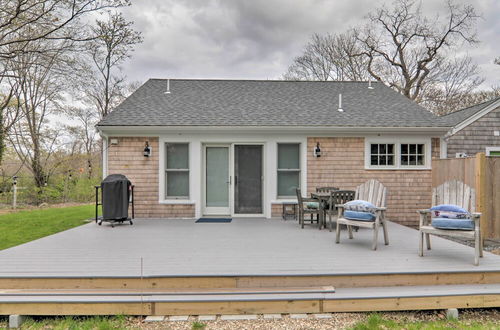 Foto 1 - Cape Cod Cottage w/ Outdoor Shower: Walk to Beach