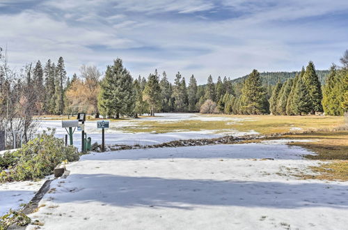 Photo 5 - Downtown Cabin < 10 Miles to Mt Shasta Ski Park