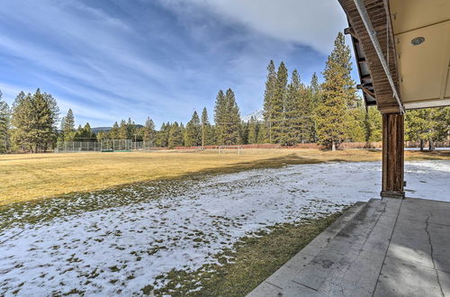 Photo 6 - Downtown Cabin < 10 Miles to Mt Shasta Ski Park