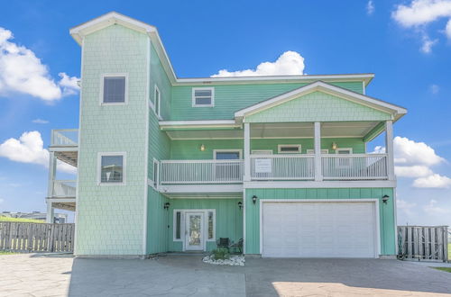 Photo 46 - Ocean Views Optional Golf Cart Sleeps 14