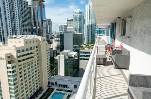 Foto 27 - Modern Brickell Condo With Amazing Bay Views