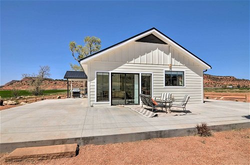 Photo 14 - Modern Ranch House w/ Fire Pit & Valley Views