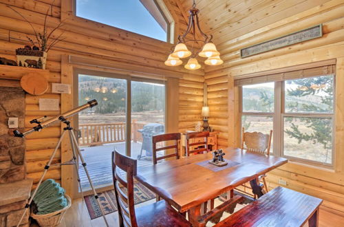 Foto 19 - Secluded Alma Log Cabin w/ Hot Tub & Stunning View