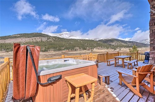 Foto 39 - Secluded Alma Log Cabin w/ Hot Tub & Stunning View