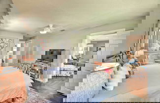 Foto 3 - Dog-friendly Home w/ Gas Grill - Walk to Rose Bay