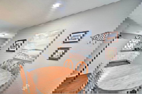 Foto 17 - Dog-friendly Home w/ Gas Grill - Walk to Rose Bay