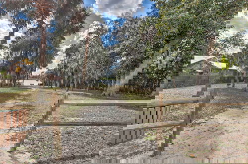 Foto 13 - Dog-friendly Home w/ Gas Grill - Walk to Rose Bay