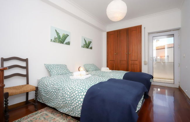Sea View Apartment by Rent4all - Foto 10