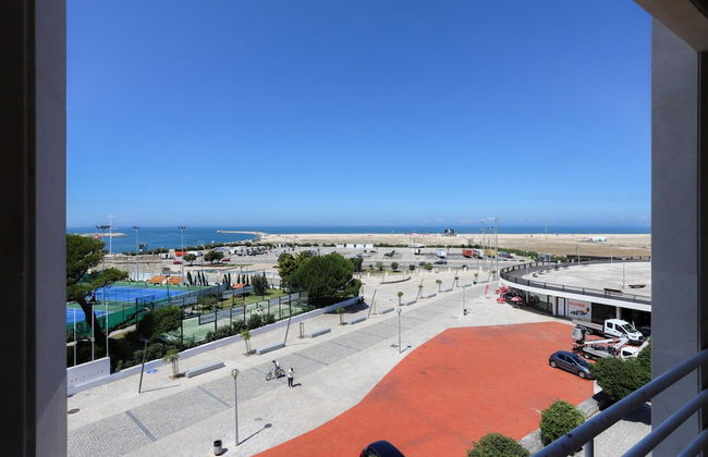 Sea View Apartment by Rent4all - Foto 2