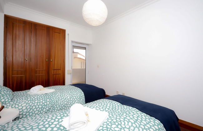 Sea View Apartment by Rent4all - Foto 11