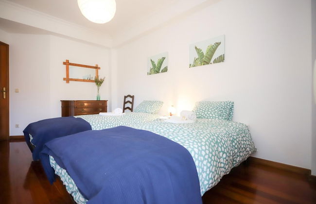 Sea View Apartment by Rent4all - Foto 22
