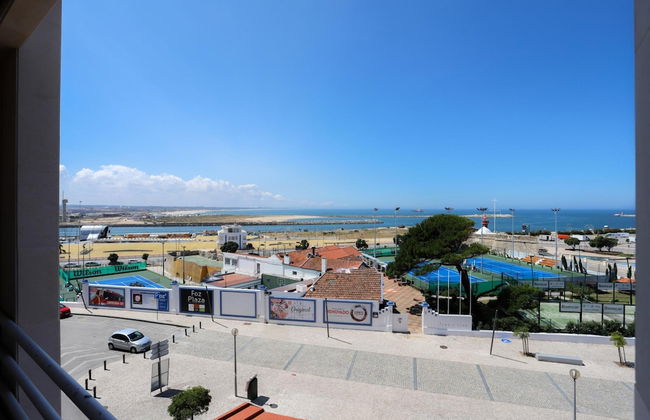 Sea View Apartment by Rent4all - Foto 6