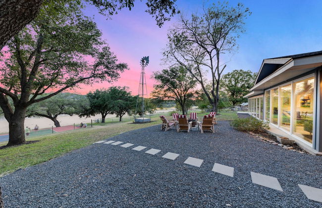 Beach House 2 on Lake LBJ - Sleeps 24 - Foto 34