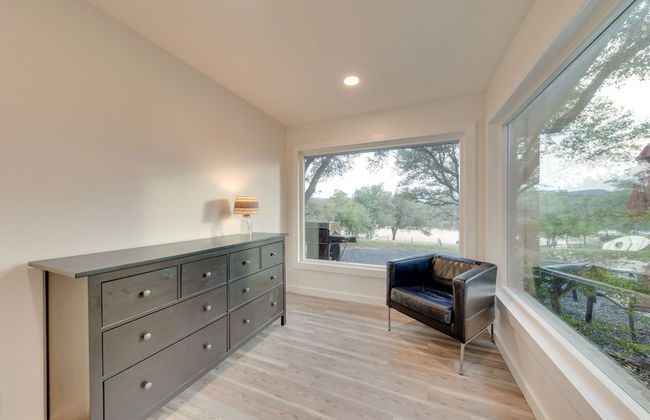 Beach House 2 on Lake LBJ - Sleeps 24 - Foto 42