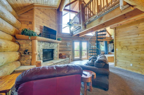 Photo 6 - Smoky Mountain Vacation Rental Cabin w/ Hot Tub