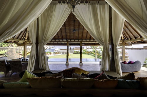 Foto 8 - Aventus Luxury Beachfront Villa Gianyar