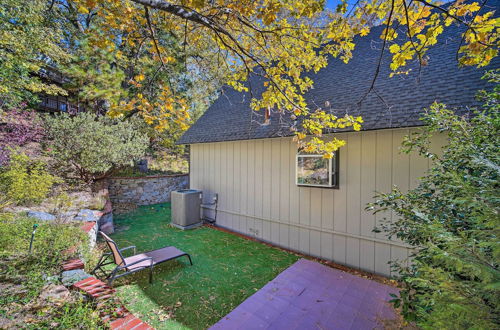 Foto 22 - Lake Arrowhead Cabin w/ Game Room + Hot Tub