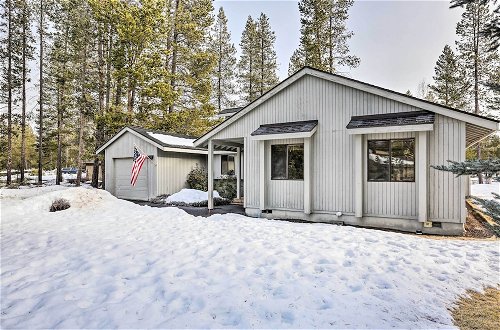 Foto 20 - Modern-chic Sunriver Home: Ski, Hike & Fish
