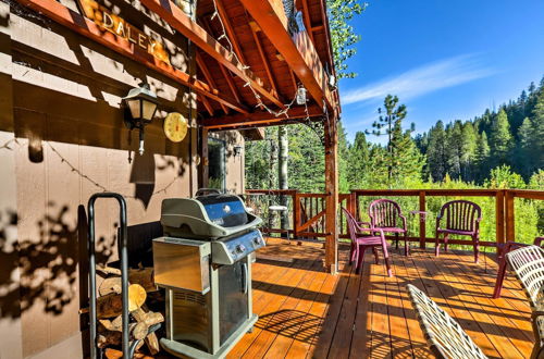 Foto 10 - Quiet Truckee River Cabin w/ Deck & Stunning View