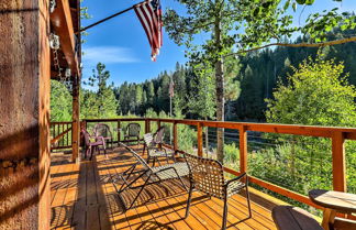 Foto 1 - Quiet Truckee River Cabin w/ Deck & Stunning View