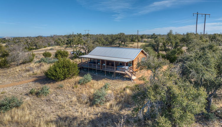 Foto 1 - Rocky Ridge Cedar Cabin With Hot Tub & Amazing Views