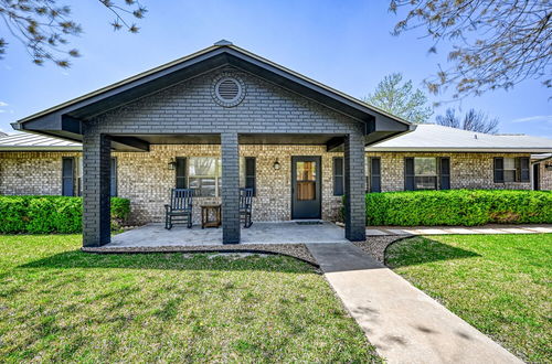 Photo 36 - Wow! Exceptional House With Inviting Fire Pit