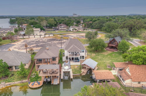 Photo 54 - Stunning Luxury Lake Home With Waterfront & Dock