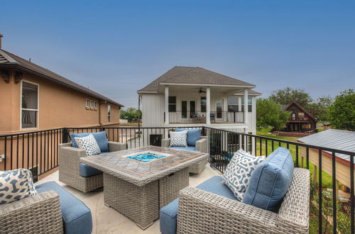 Photo 33 - Stunning Luxury Home on Lake Lbj