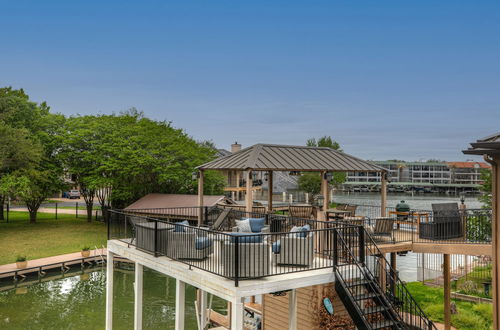 Photo 38 - Stunning Luxury Lake Home With Waterfront & Dock