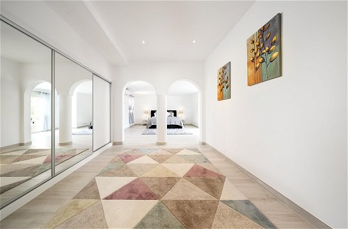 Foto 9 - Luxury Almancil Villa by Ideal Homes