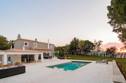 Foto 21 - Luxury Almancil Villa by Ideal Homes