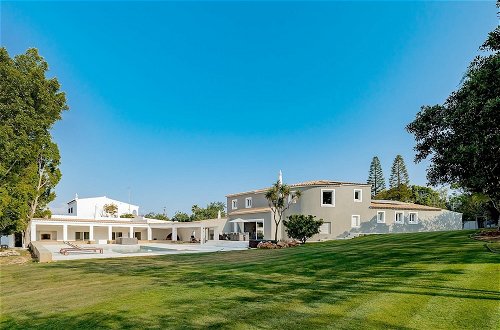 Foto 26 - Luxury Almancil Villa by Ideal Homes