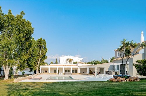 Foto 25 - Luxury Almancil Villa by Ideal Homes