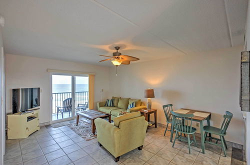 Foto 17 - Oceanfront Ormond Beach Condo w/ Pool