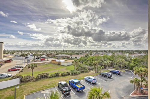 Foto 21 - Oceanfront Ormond Beach Condo w/ Pool