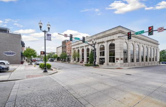 Photo 3 - Luxurious Downtown Townhouse