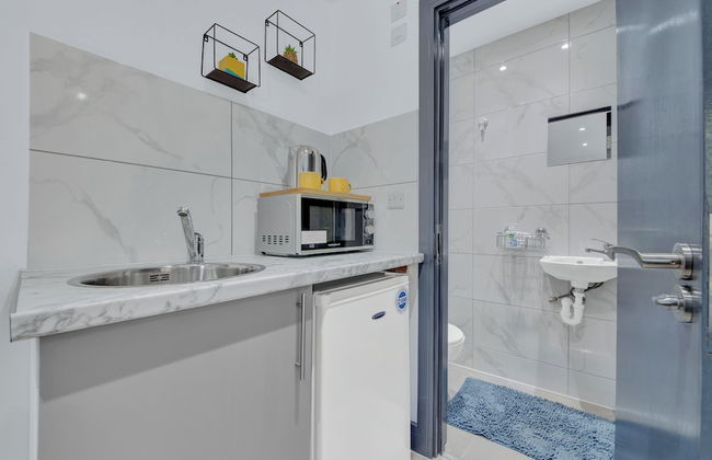 Serviced Ensuite Studio in Feltham London Heathrow - Foto 10