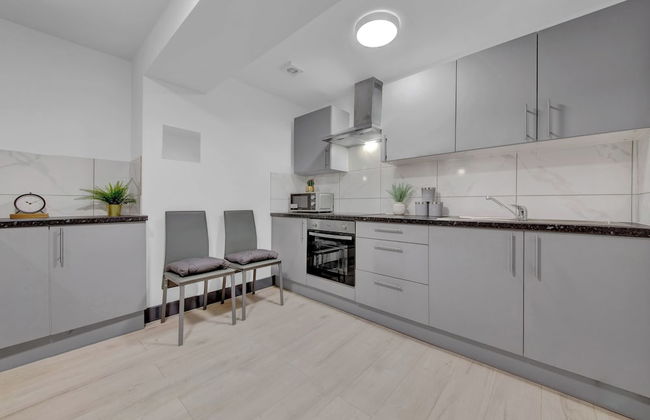 Immaculate 1-bed Studio in Feltham Heathrow London - Foto 8