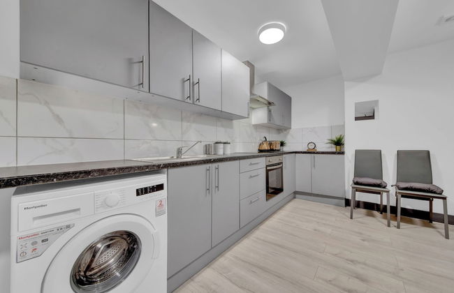 Immaculate 1-bed Studio in Feltham Heathrow London - Foto 6